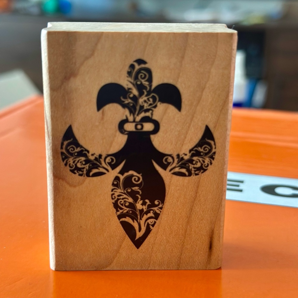 Fleur-de-Lis design wooden block stamp.